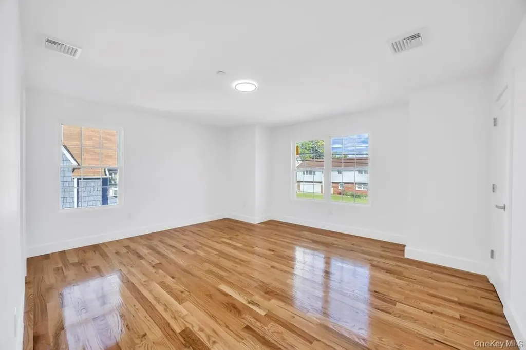 322 Miller Avenue Freeport NY 11520