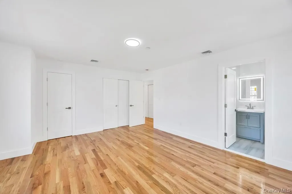 322 Miller Avenue Freeport NY 11520