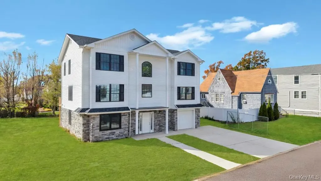 322 Miller Avenue Freeport NY 11520