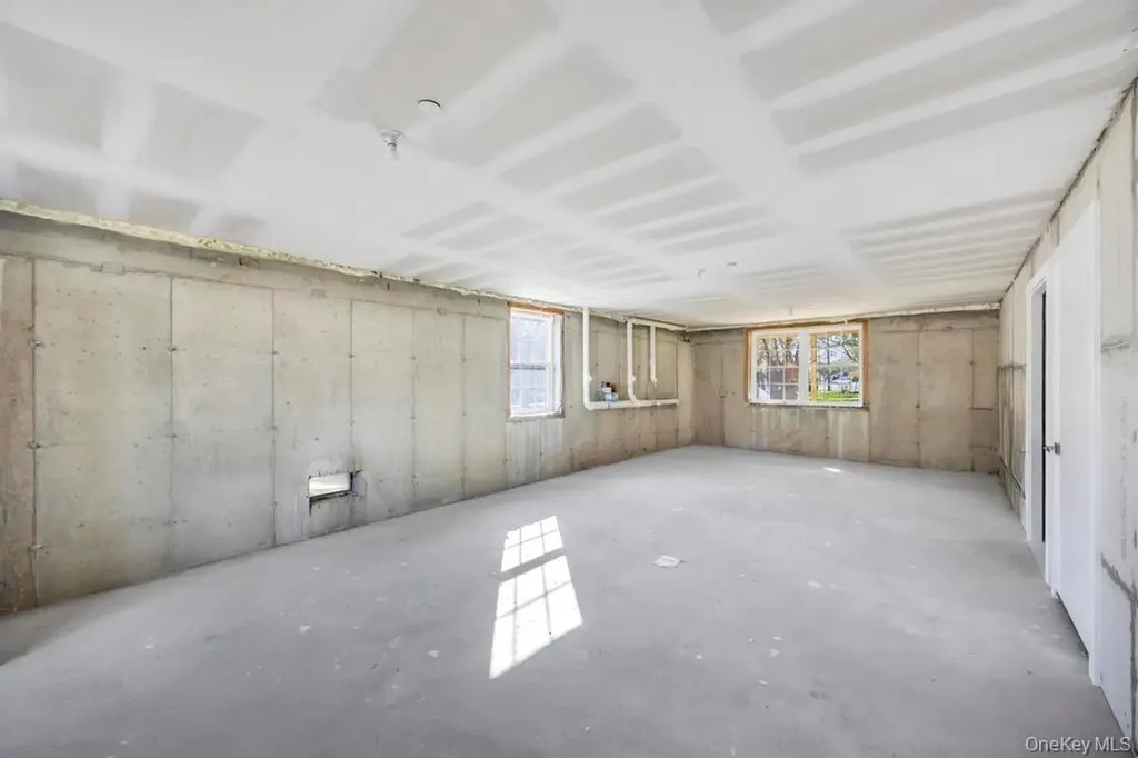 322 Miller Avenue Freeport NY 11520
