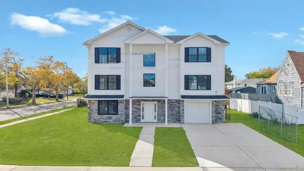 322 Miller Avenue Freeport NY 11520