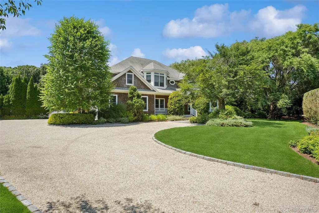 34 Post Fields Lane Quogue NY 11959