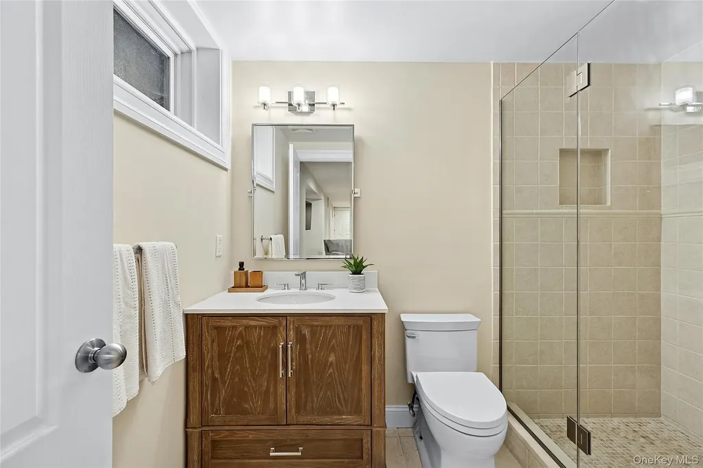 34 Post Fields Lane Quogue NY 11959