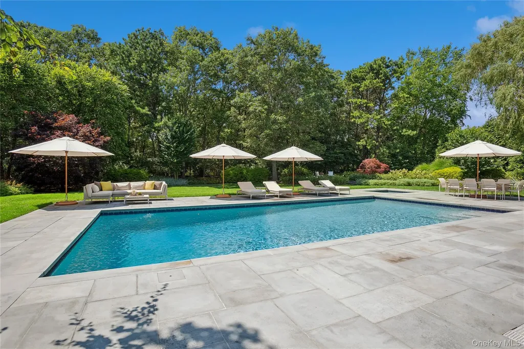 34 Post Fields Lane Quogue NY 11959