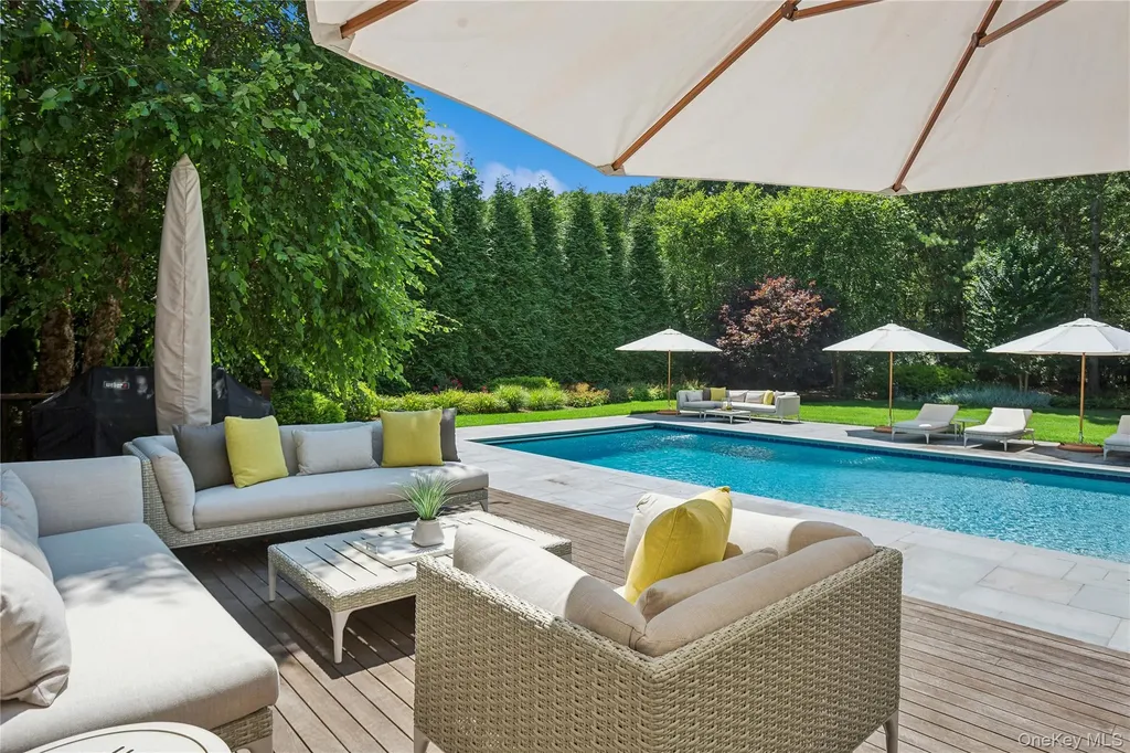 34 Post Fields Lane Quogue NY 11959