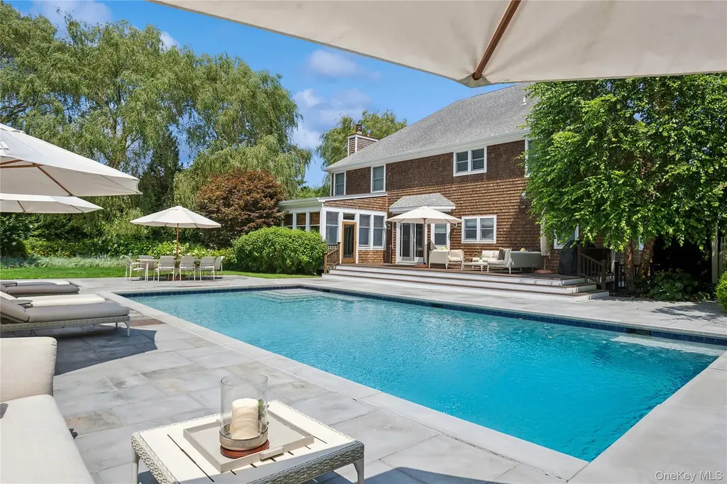 34 Post Fields Lane Quogue NY 11959
