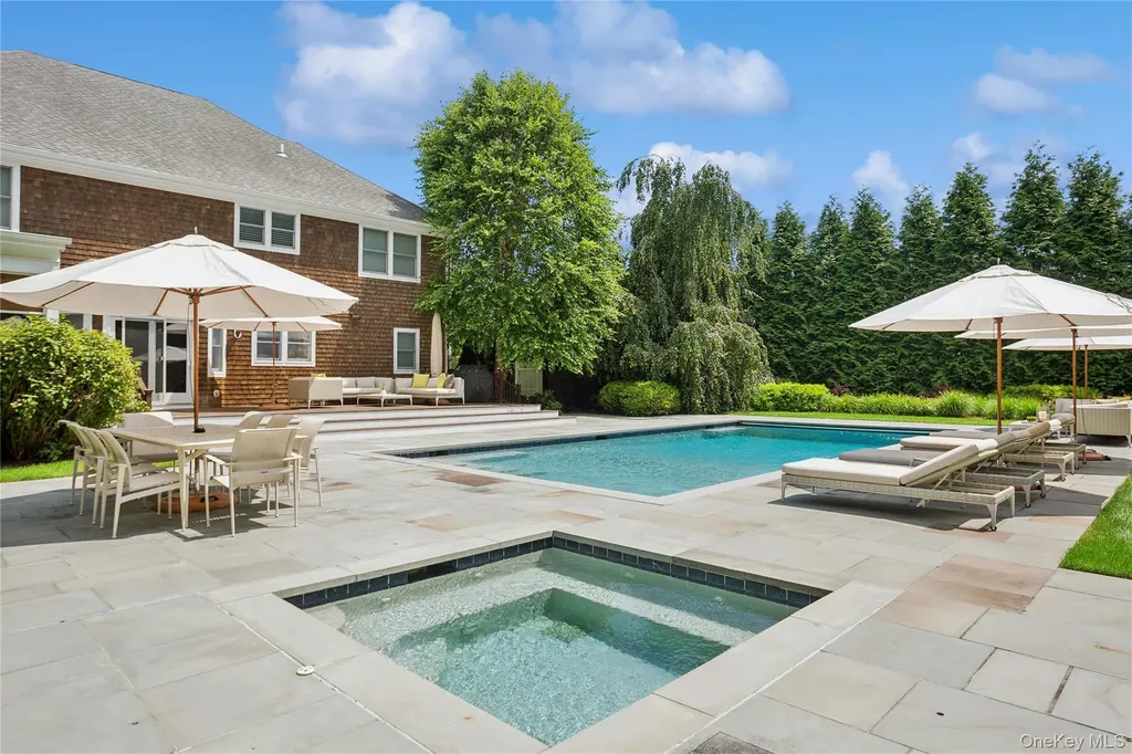 34 Post Fields Lane Quogue NY 11959