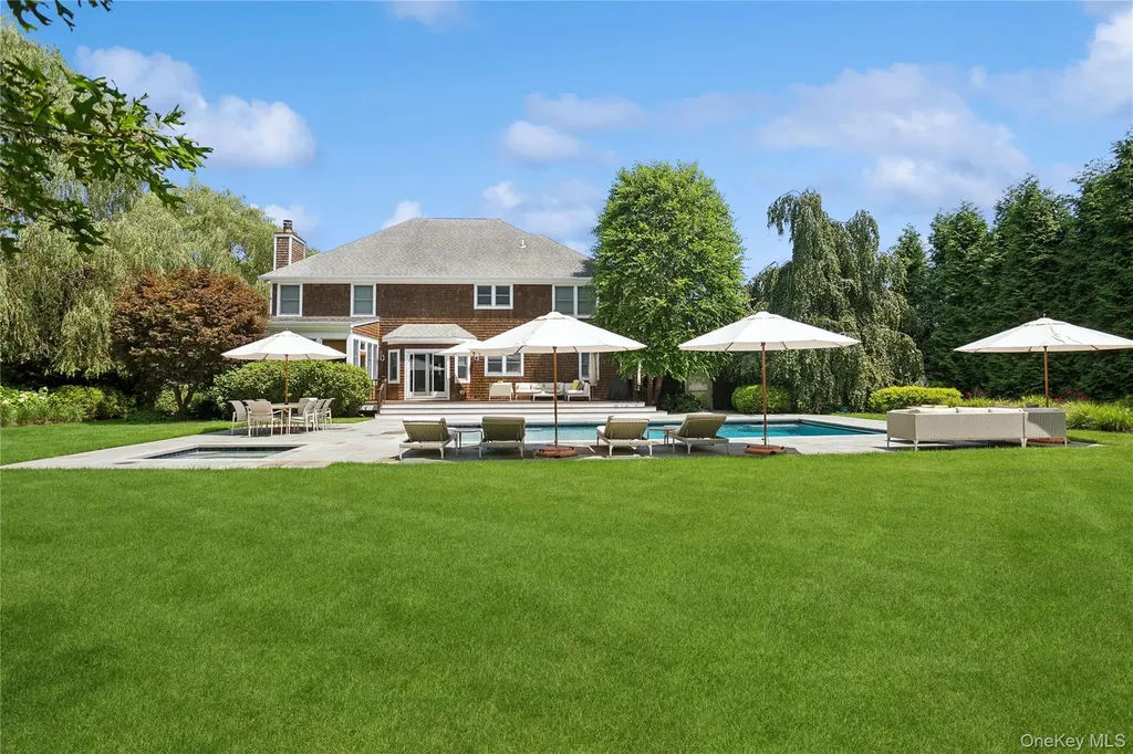 34 Post Fields Lane Quogue NY 11959
