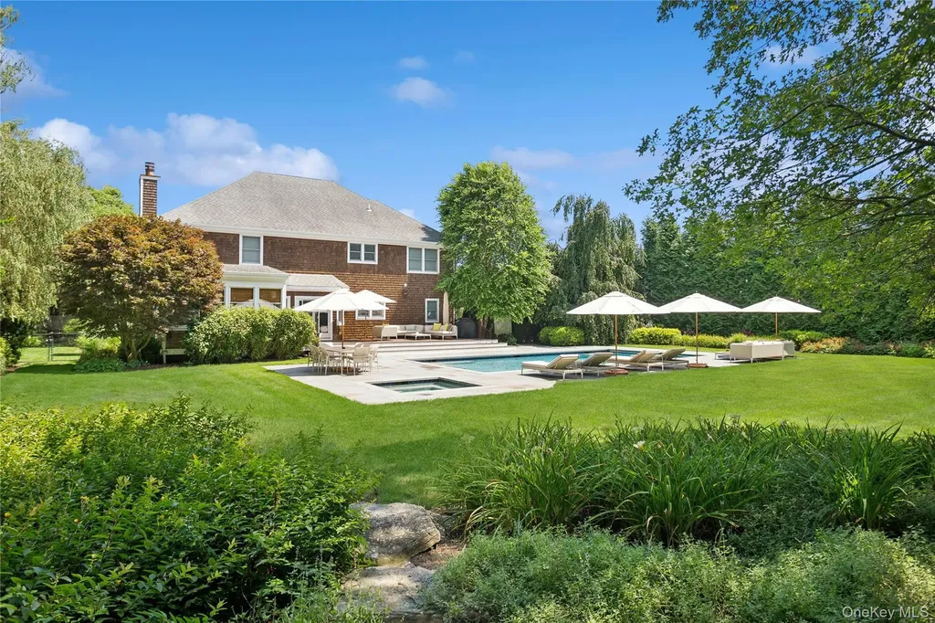 34 Post Fields Lane Quogue NY 11959