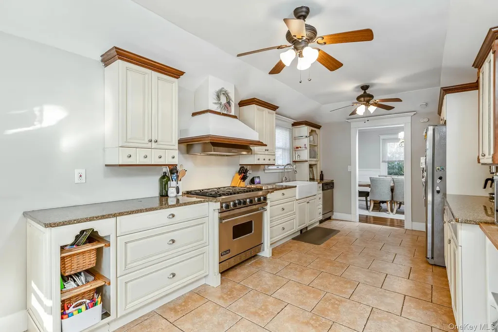 108 Jayne Avenue Patchogue NY 11772