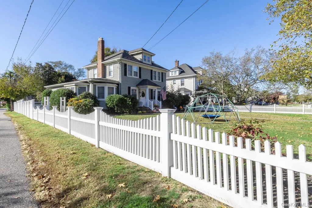108 Jayne Avenue Patchogue NY 11772