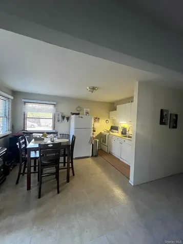 60 New Hampshire Avenue Bay Shore NY 11706
