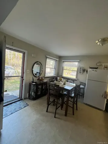60 New Hampshire Avenue Bay Shore NY 11706