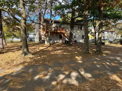 60 New Hampshire Avenue Bay Shore NY 11706