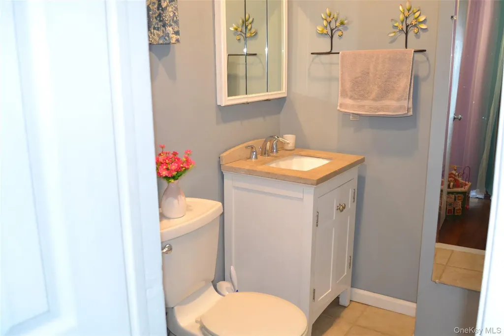 108 Justice Street West Babylon NY 11704