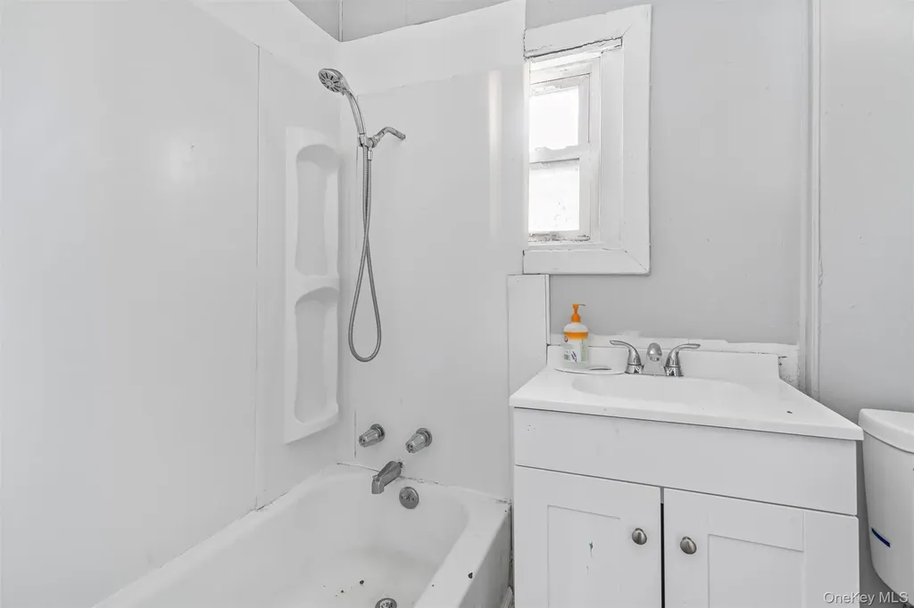 72 Wisner Avenue Newburgh NY 12550