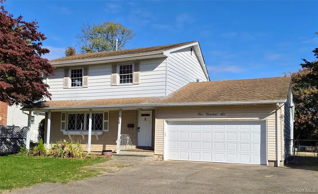 106 Roxbury Drive Commack NY 11725