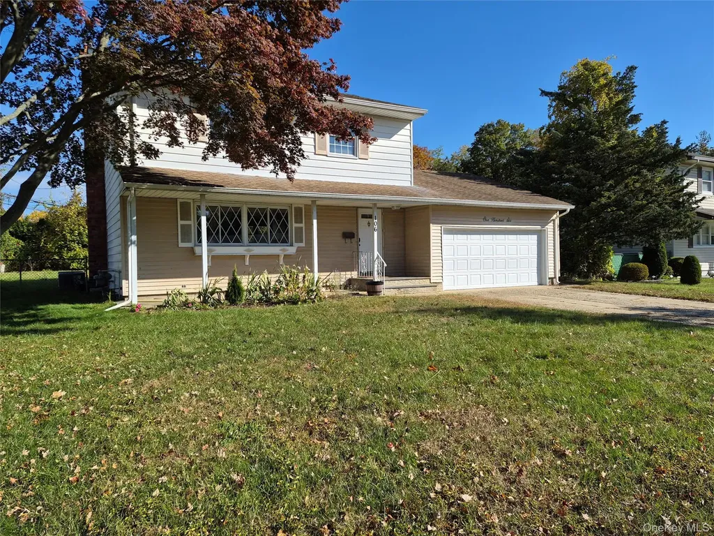 106 Roxbury Drive Commack NY 11725