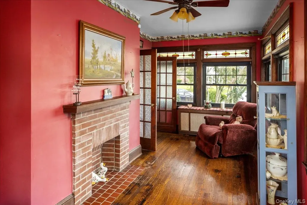 331 Mineola Boulevard Mineola NY 11501