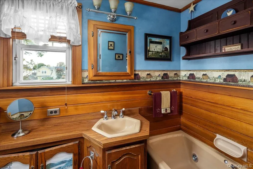 331 Mineola Boulevard Mineola NY 11501