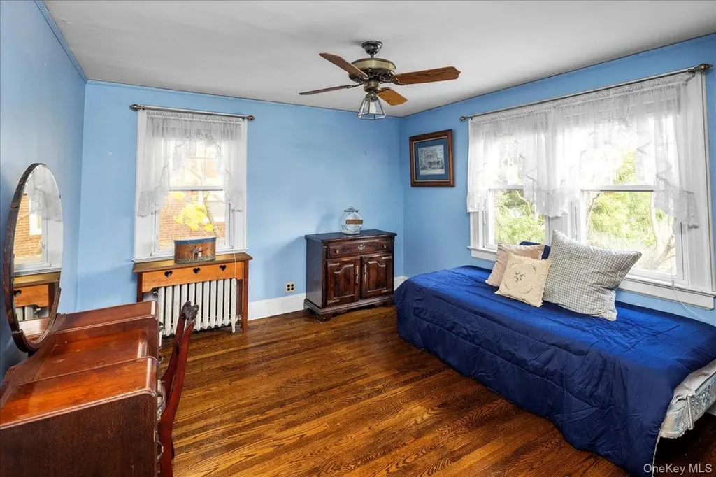 331 Mineola Boulevard Mineola NY 11501
