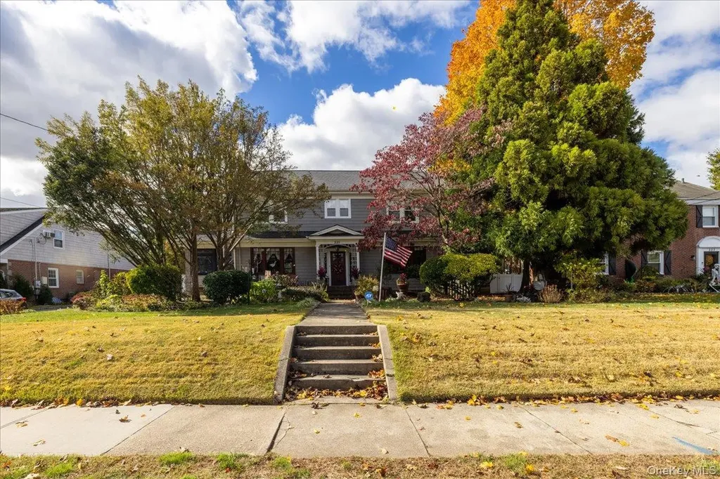 331 Mineola Boulevard Mineola NY 11501