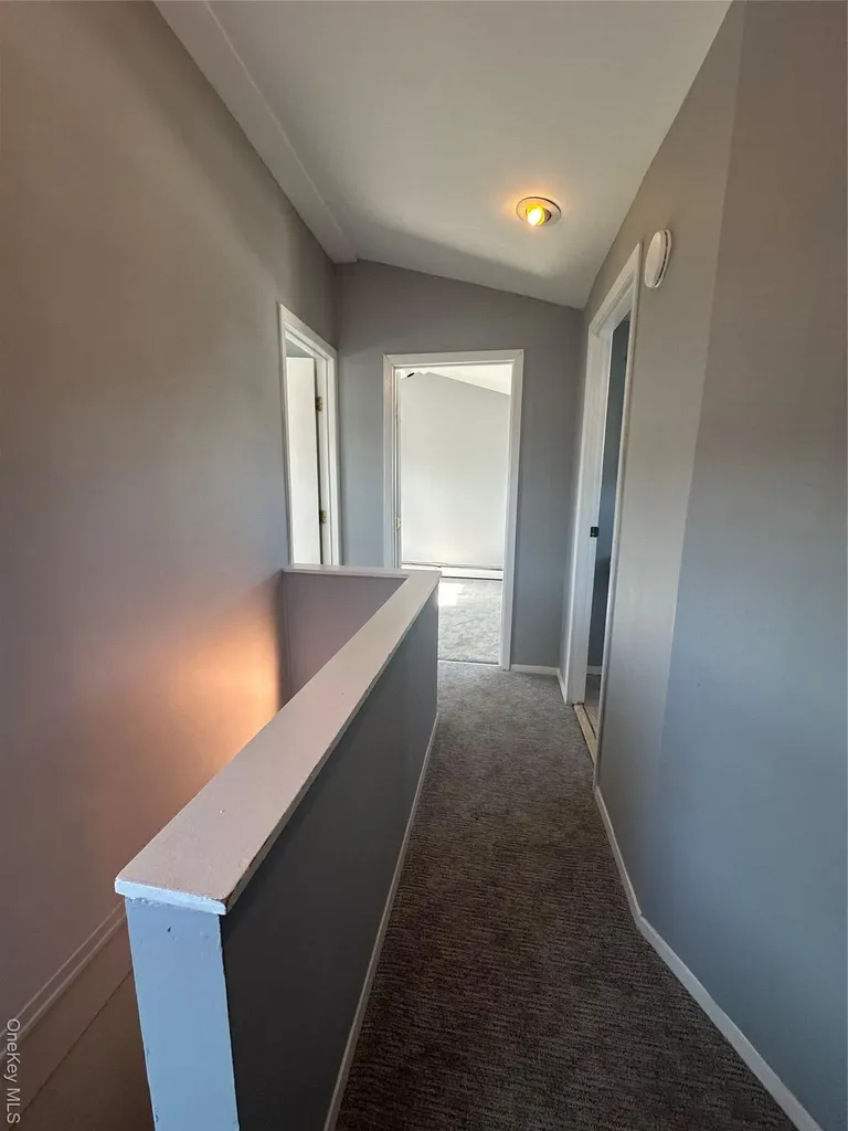 32 Mckinley Avenue Lindenhurst NY 11757