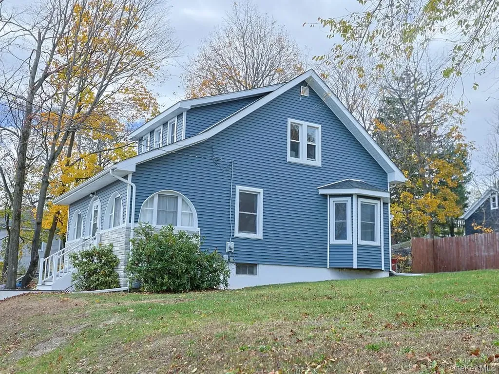 211 Prospect Avenue Maybrook NY 12543
