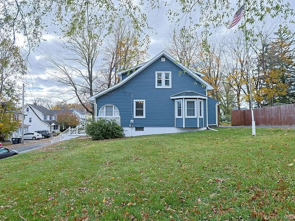 211 Prospect Avenue Maybrook NY 12543