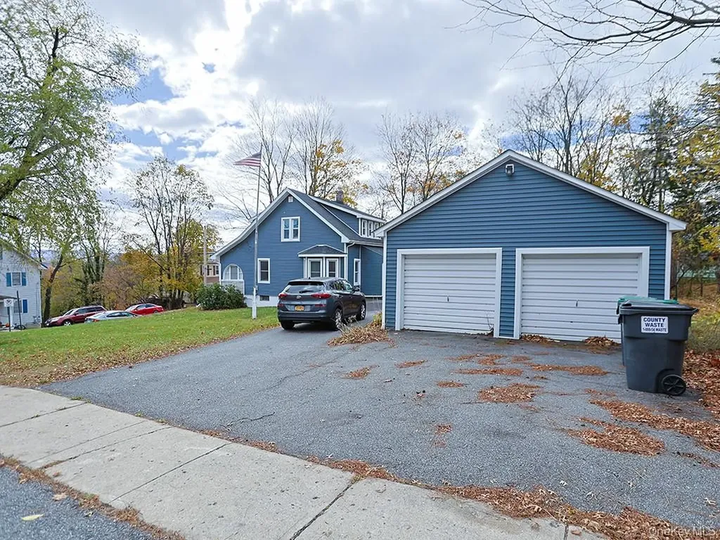 211 Prospect Avenue Maybrook NY 12543