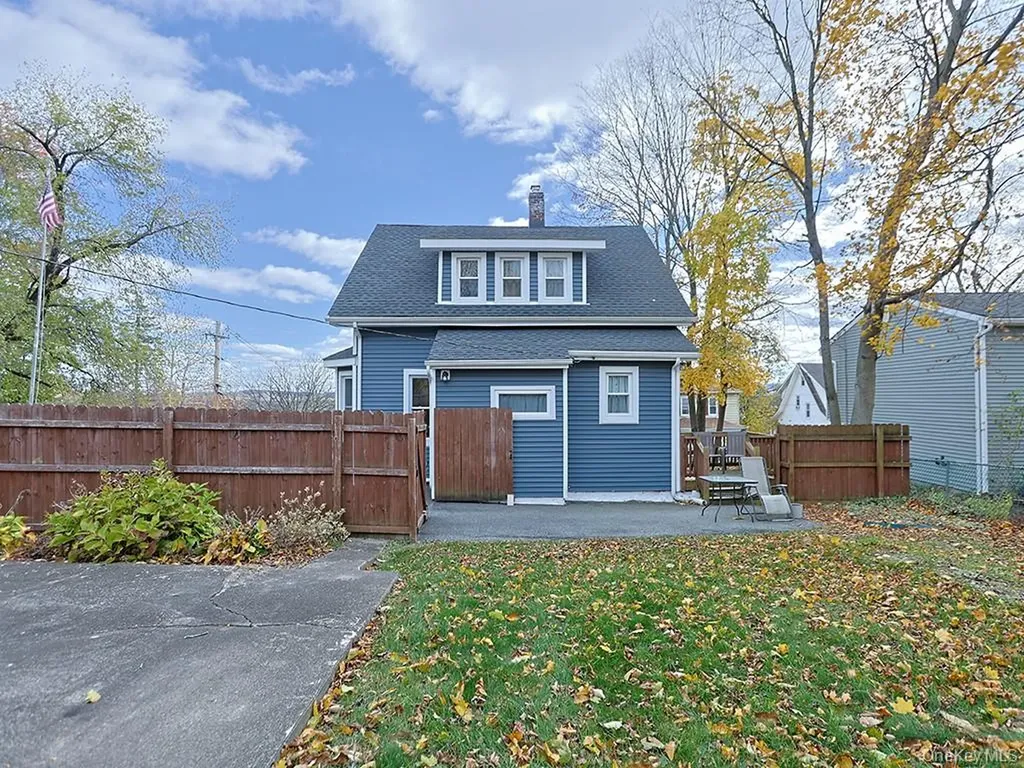211 Prospect Avenue Maybrook NY 12543
