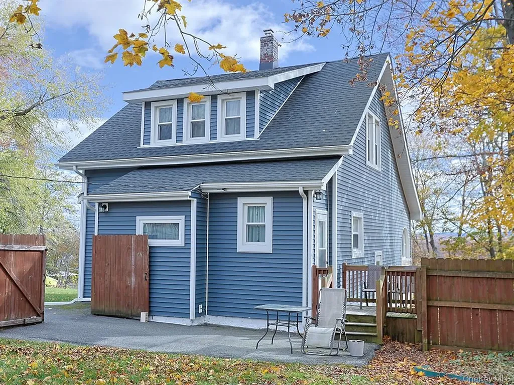 211 Prospect Avenue Maybrook NY 12543