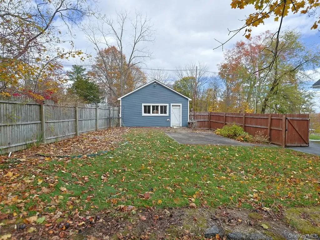 211 Prospect Avenue Maybrook NY 12543
