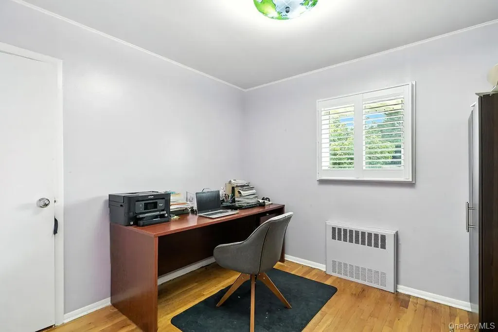 21 Macarthur Avenue Plainview NY 11803
