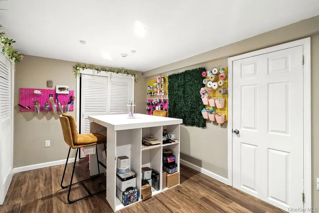 21 Macarthur Avenue Plainview NY 11803