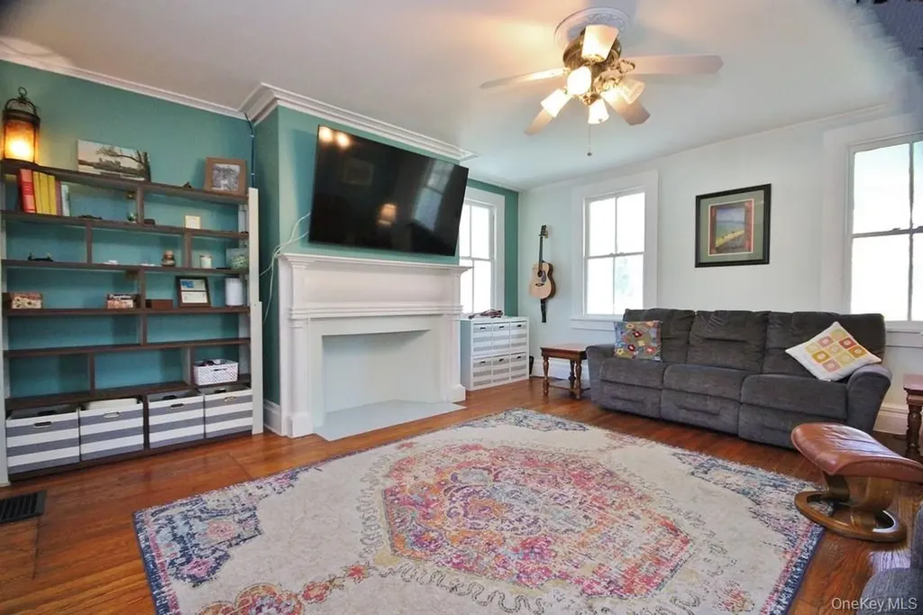 32 Old Glenham Road Beacon NY 12508