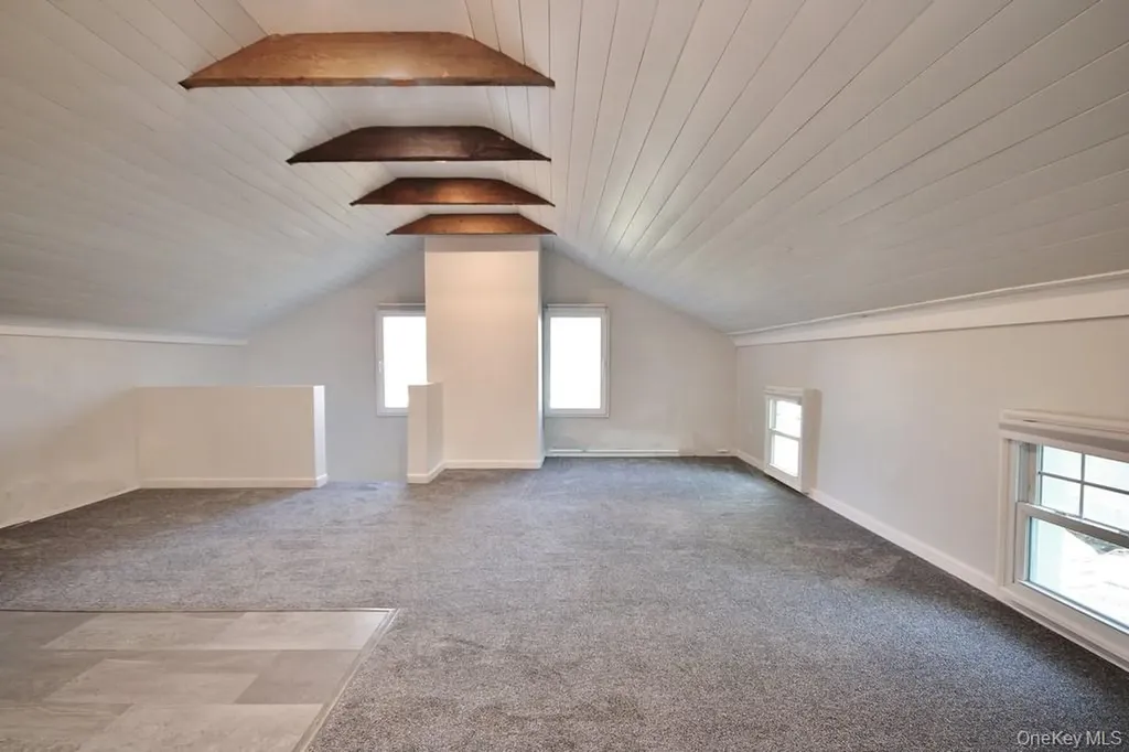 32 Old Glenham Road Beacon NY 12508
