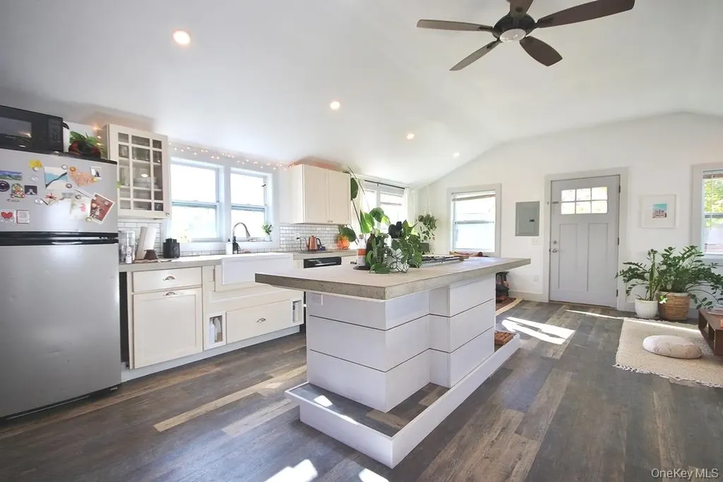32 Old Glenham Road Beacon NY 12508