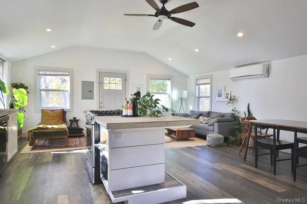32 Old Glenham Road Beacon NY 12508
