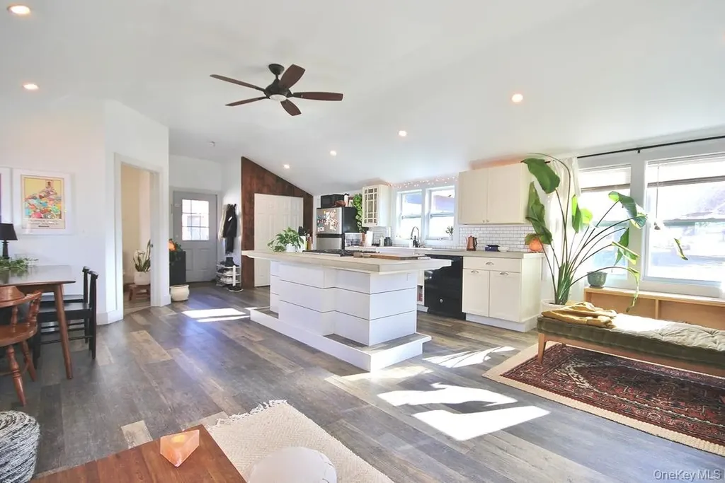 32 Old Glenham Road Beacon NY 12508