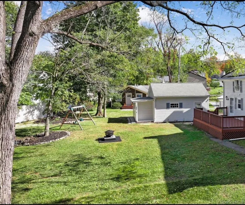 32 Old Glenham Road Beacon NY 12508