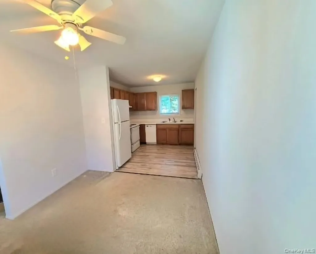 45 Malcolm Way Riverhead NY 11901