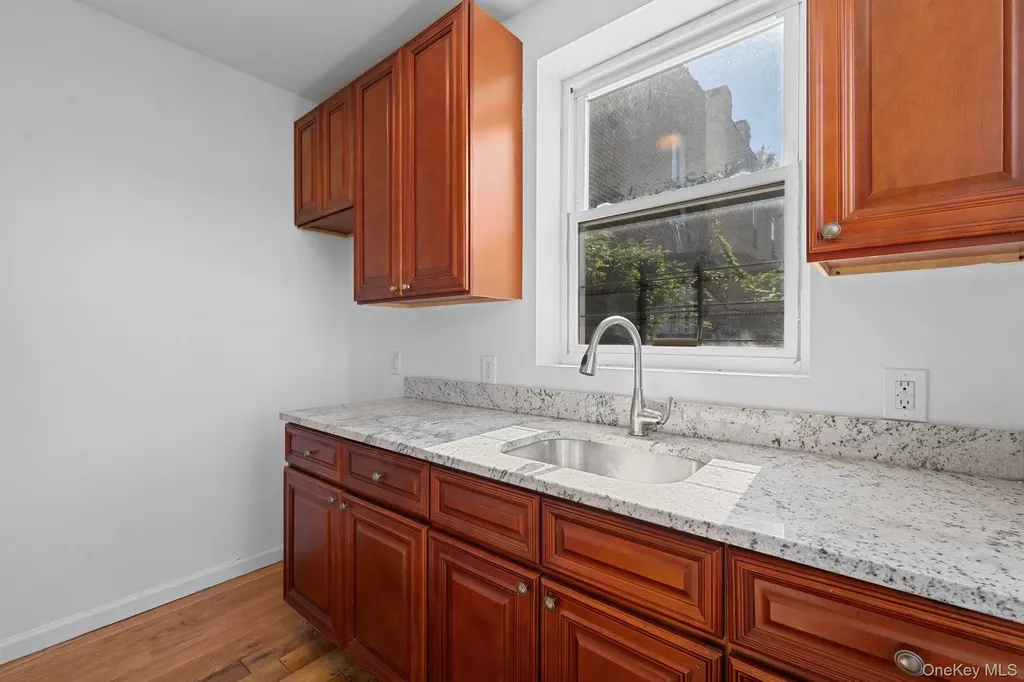 2037 Radcliff Avenue Bronx NY 10462