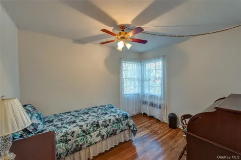 7 Babe Ruth Bay Shore NY 11706