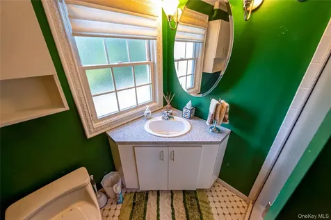 7 Babe Ruth Bay Shore NY 11706