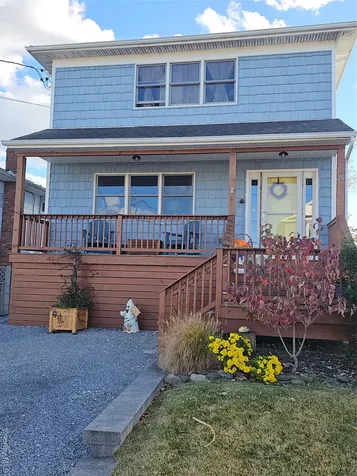 26 Mitchell Avenue Babylon NY 11702