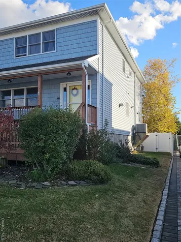 26 Mitchell Avenue Babylon NY 11702