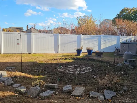 26 Mitchell Avenue Babylon NY 11702