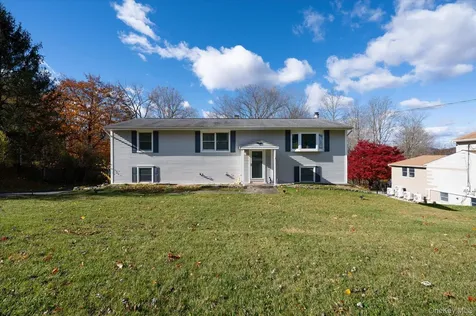 40 Saint Michaels Terrace Carmel NY 10512
