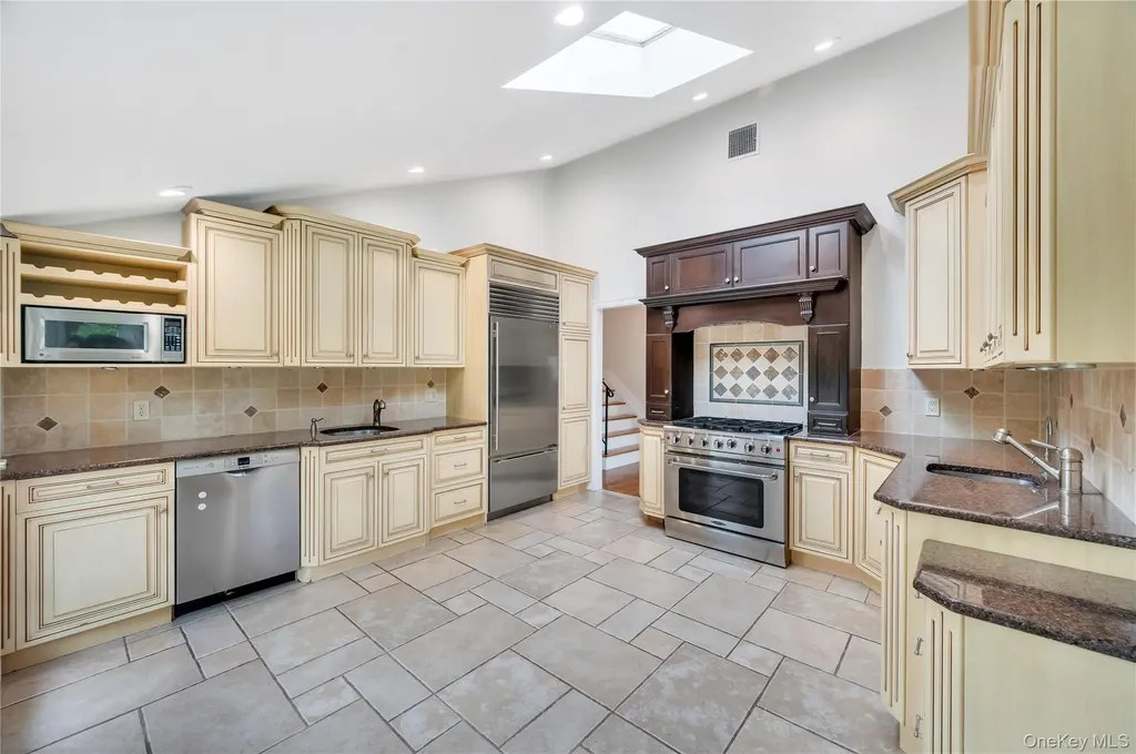 61 Riviera Drive S Massapequa NY 11758
